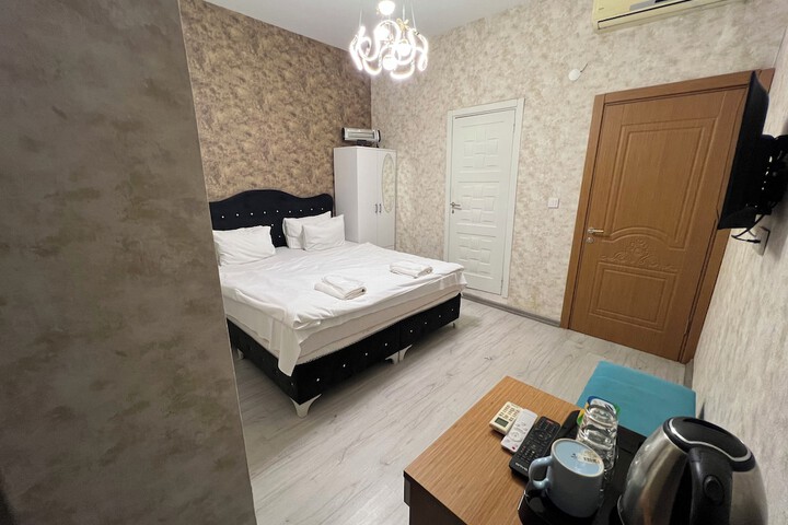 Room 19 of 74