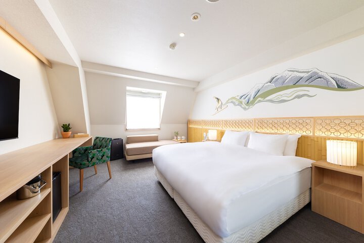 Room 3 of 52