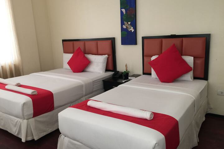 Room 6 of 45