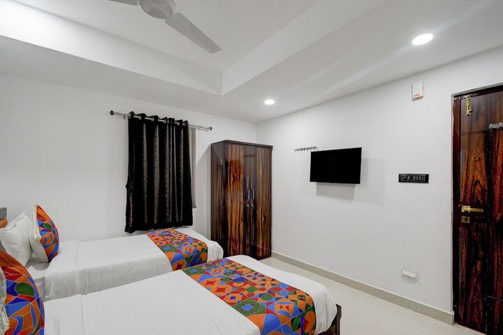 Room 13 of 39