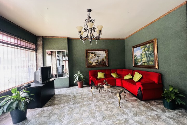 Room 16 of 25