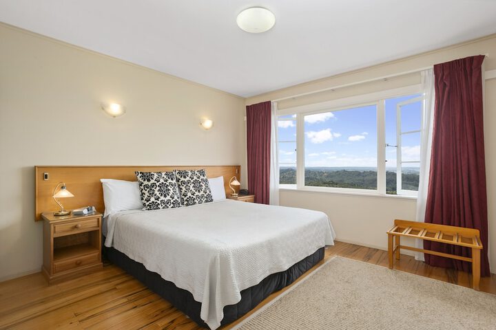 Room 15 of 87