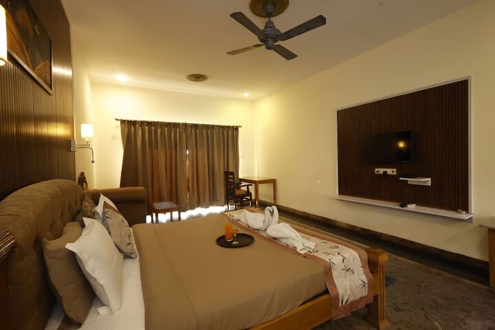 Room 35 of 100