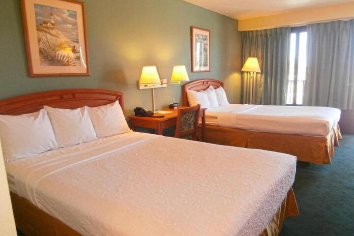 2 Double Beds (6 of 7)