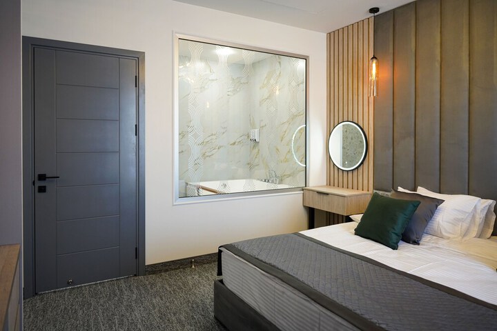 Room 72 of 209