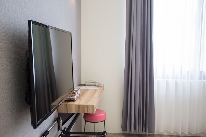 Room 15 of 177