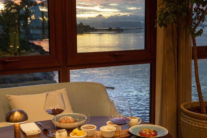Dining 118 of 152