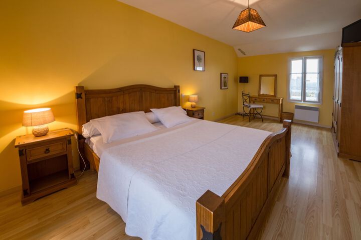 Room 14 of 36
