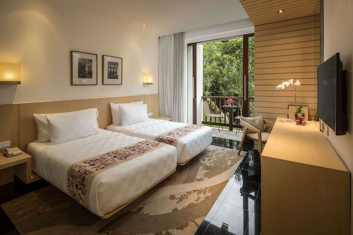 Room 14 of 48
