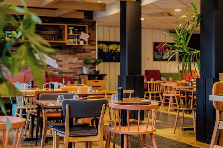 Dining Photos