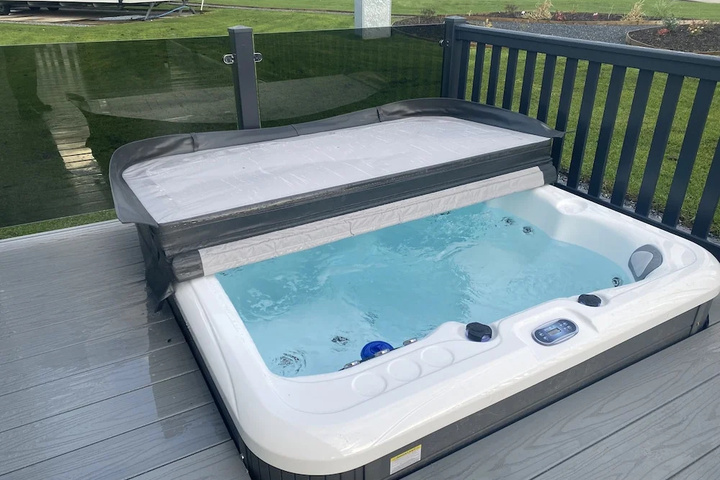 Pool 9 of 14
