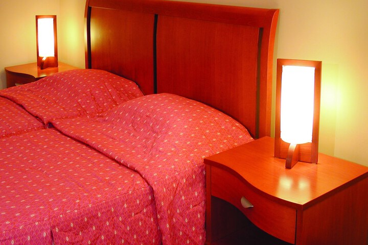 Room 8 of 62
