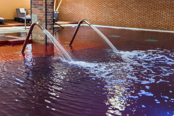 Pool Hotel