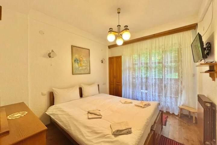 Room 9 of 57