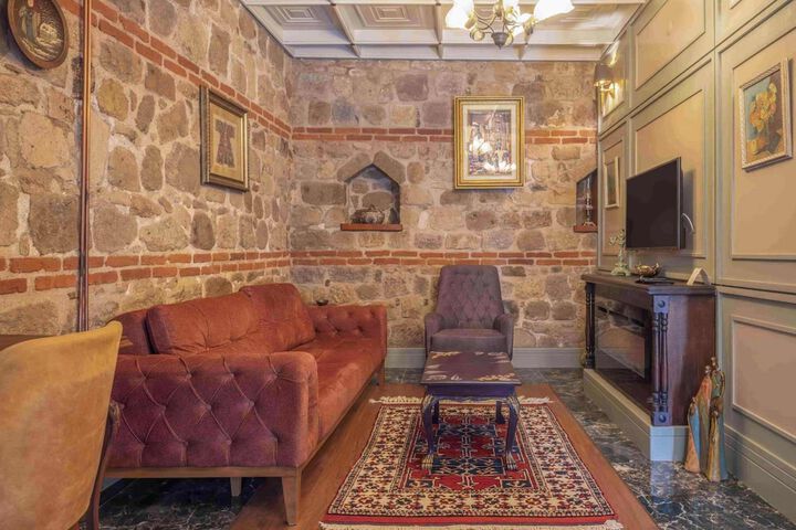 Room 43 of 154