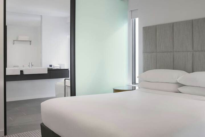 Room 8 of 49