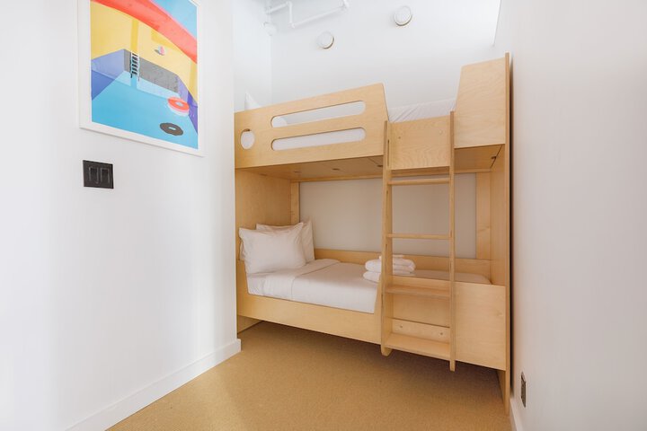 Room 46 of 155