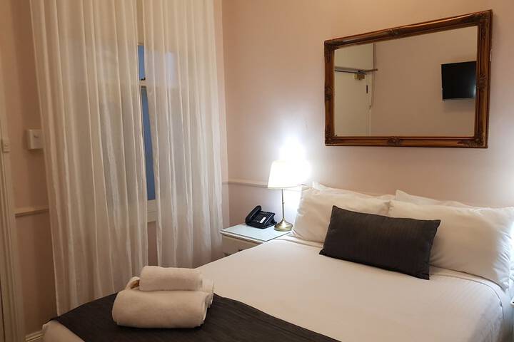 Room 25 of 88