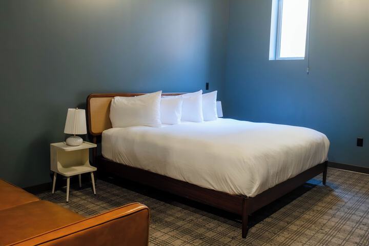 Room 15 of 36