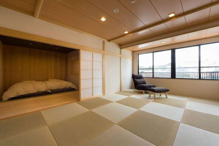 Room 9 of 40