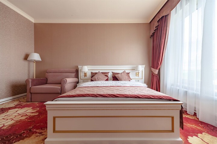 Room 14 of 40