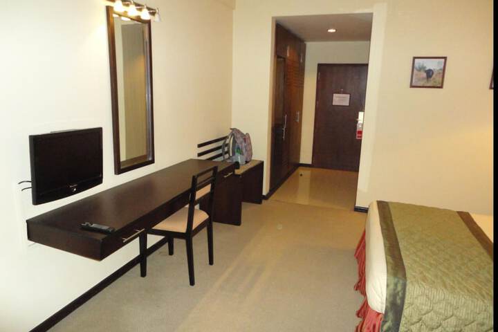 Room 10 of 45