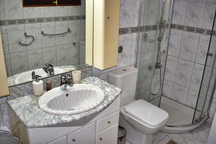 Room 20 of 35