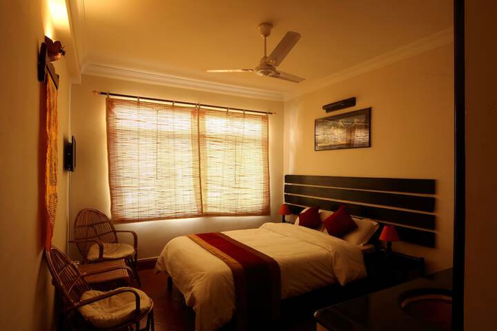 Room 8 of 43