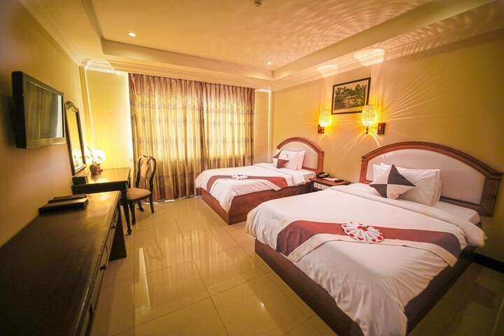 Room 25 of 90