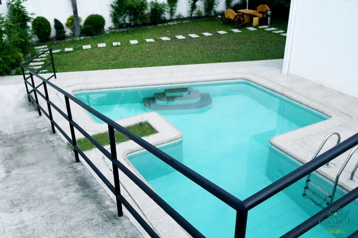 Pool 13 of 15