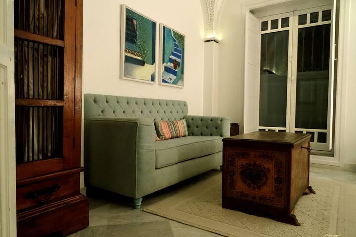 Room 4 of 65