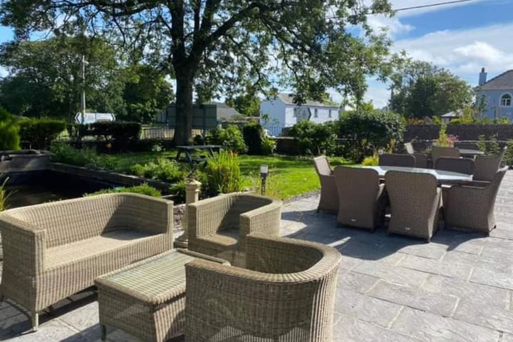 Hotel 43 of 44