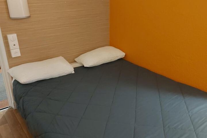 Room 10 of 64