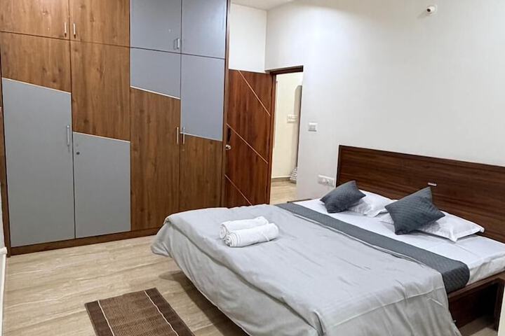 Room 3 of 6