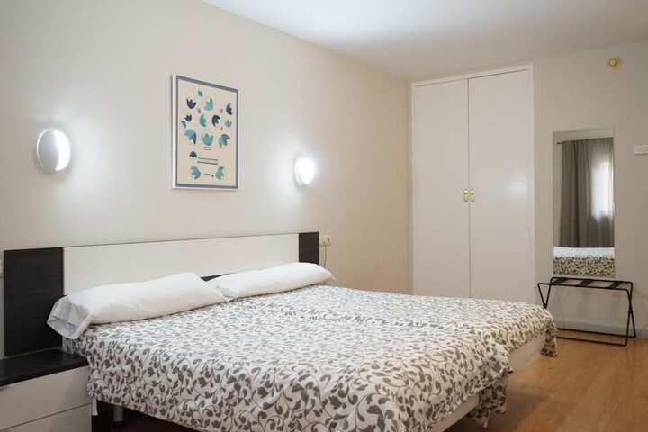 Room 8 of 30