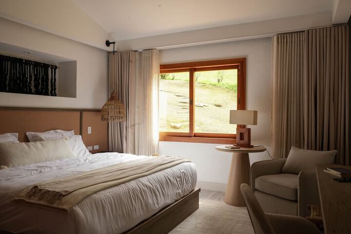 Room 4 of 26