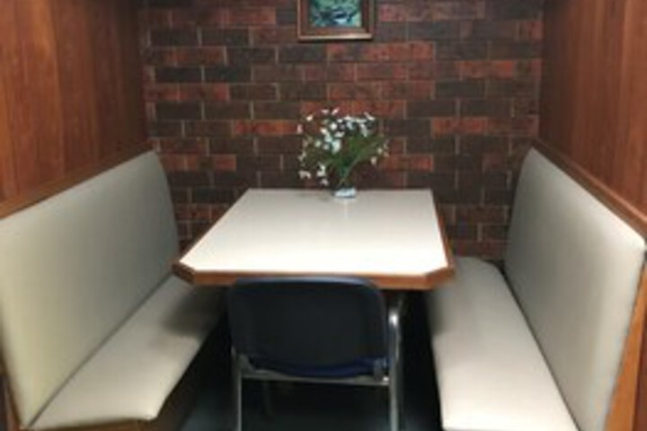 Room 10 of 18
