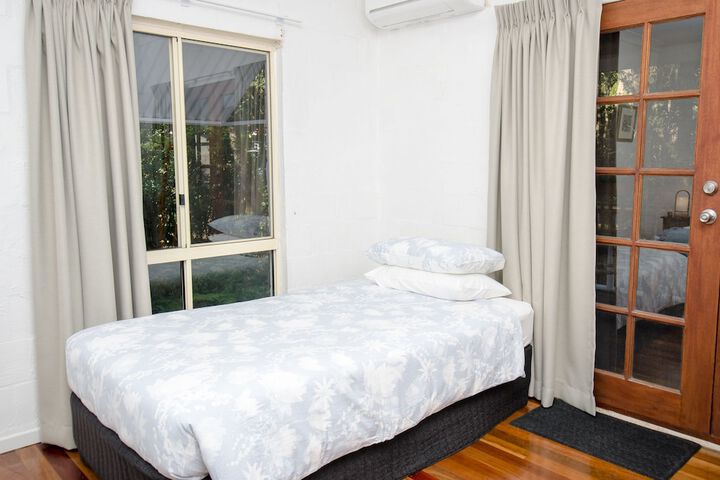 Room 9 of 21