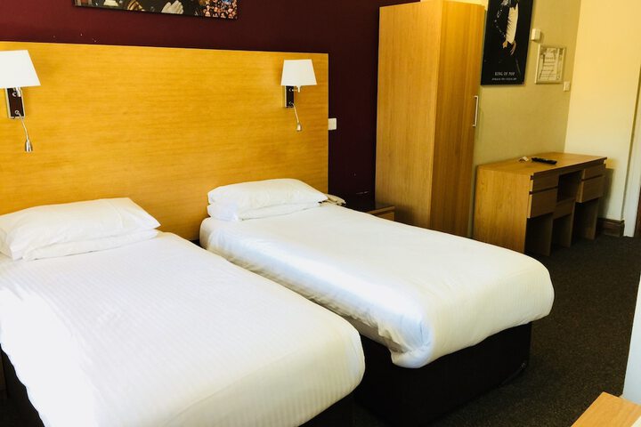 Room 37 of 139