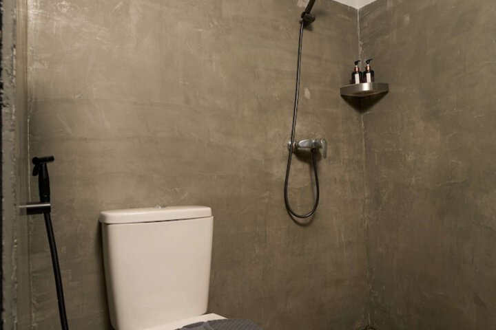Room 44 of 58