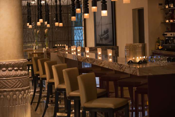 Dining 60 of 89