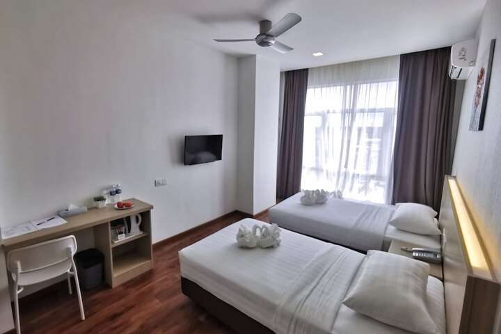 Room 14 of 25