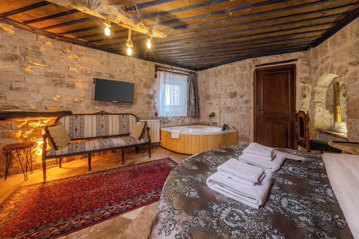 Room 19 of 66
