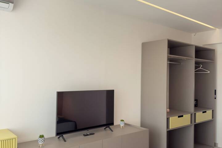 Room 8 of 55