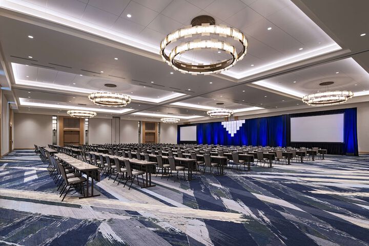 Hotel Interior 6 of 57