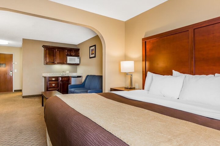 Standard | King Bed (18 of 22)