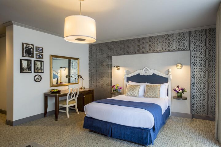 Room 22 of 48