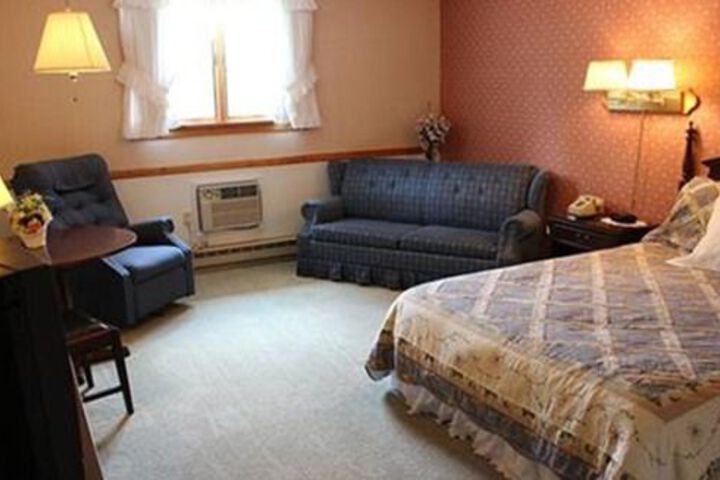 Room 12 of 23