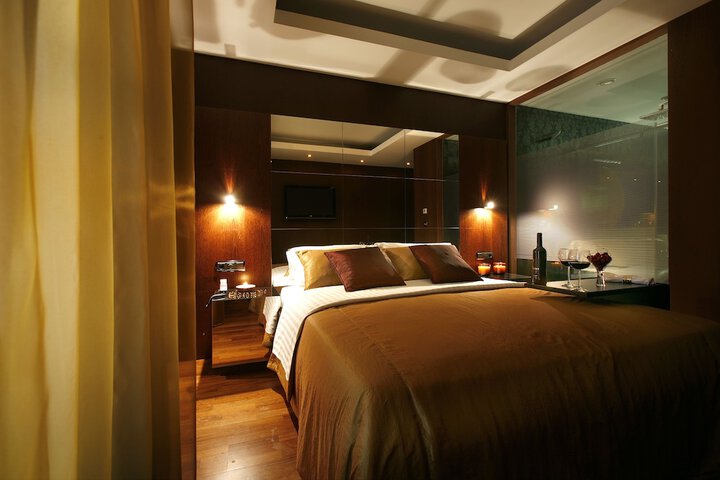 Room 40 of 74