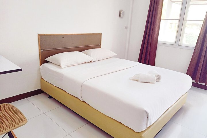 Room 9 of 29